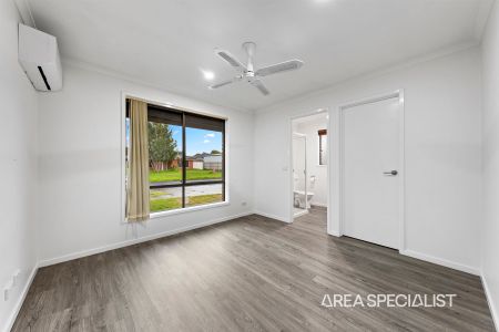 44 Murphy Road, Pakenham VIC 3810 - House For Rent | Domain - Photo 4