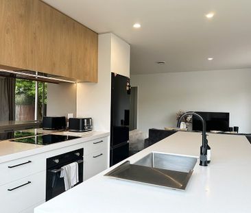 39B Nicholls St | $625 weekly - Photo 1