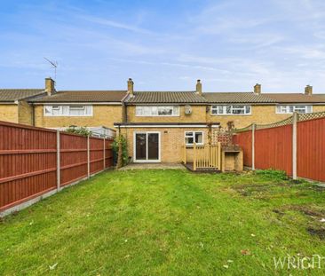 3 bedroom Mid Terraced House - Ferrier Road, Stevenage - Photo 6