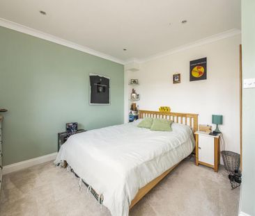 4 bedroom detached house to rent - Photo 5