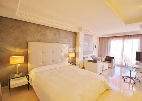 Luxury 2 bedrooms Penthouse Duplex for rent in Nueva Andalucia