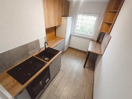 3 pokojowe mieszkanie w Rudzie Śląskiej ul. Joanny 7/14 - Zdjęcie 3