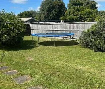 Lovely family 3 bedroom home - Photo 5