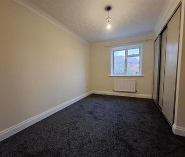 4 bedroom detached house to rent - Photo 3