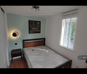 1 bedroom flat to rent - Photo 6