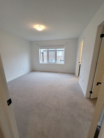 For Lease - 34 Routley Street, Kitchener, Ontario - Photo 5
