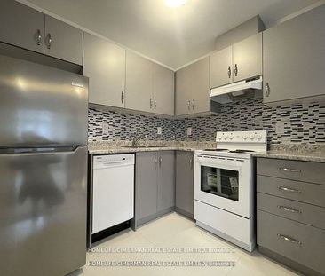 For Lease - 7 Waterleaf Road Unit# Coach, Markham, Ontario - Photo 4