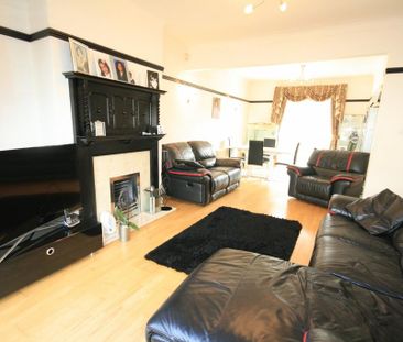 3 bedroom terraced house to rent - Photo 1
