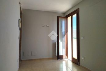 Porzione di bifamiliare in affitto