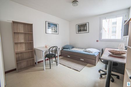Location Appartement 1 pièce 18m² ROUEN 76000 - Photo 2