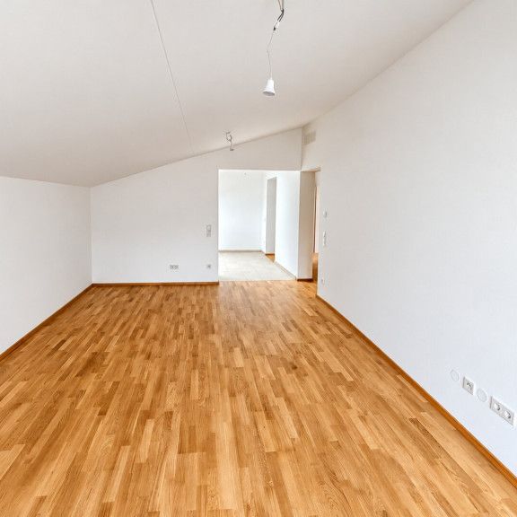Hochwertiger Erstbezug mit Balkon für Singles und Paare - Foto 1