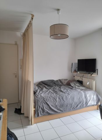 Location Appartement 1 pièce 20m² ST MARTIN D HERES 38400 - Photo 2