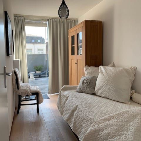 Bilderdijkstraat 9, Zeeheldenkwartier, 2513CM, Den Haag - Foto 1