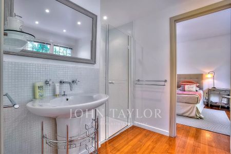 Maison à louer Valbonne, Cote d'Azur, France12 500 EUR / Mois - Photo 4