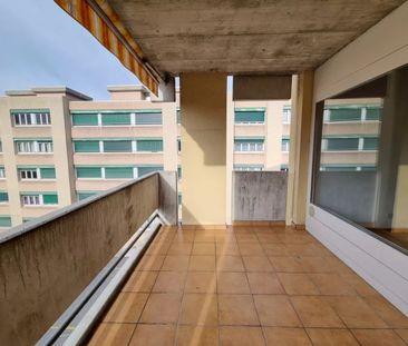 Charmant appartement mansardé de 3.5 pièces - Photo 2