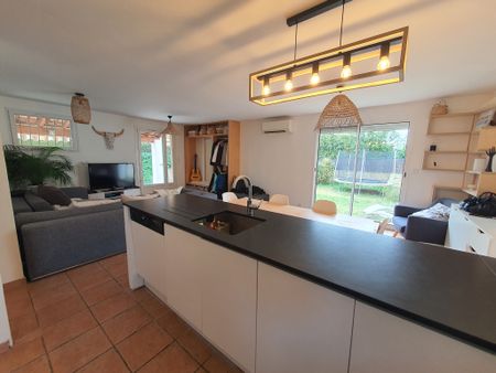 Location Maison 4 pièces 82m² LES PENNES MIRABEAU 13170 - Photo 2