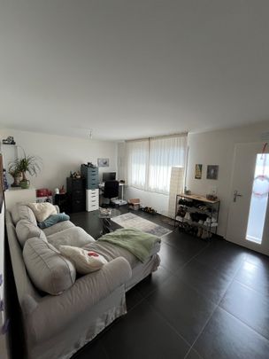 Tolle 2.5-Zimmerwohnung in Schmitten - Photo 1