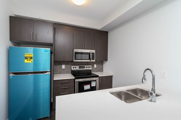 For Lease - 702 DONERAILE Walk, Barrhaven, Ontario - Photo 1