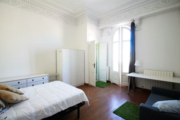 Gran Via de les Corts Catalanes, Barcelona, Catalonia 08004 - Photo 1