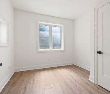 For Lease - 18 Keewatin Avenue Unit# 1, Toronto, Ontario - Photo 6
