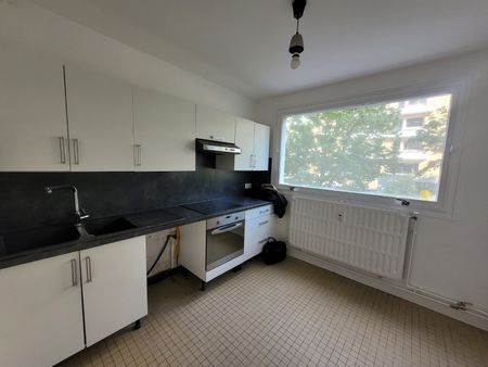 Location Appartement 3 pièces 70m² LILLE 59000 - Photo 5