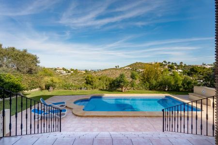 Villa for Rental in Javea - Photo 3