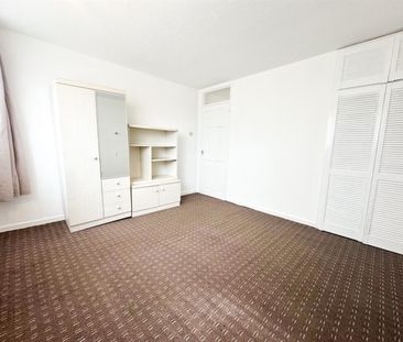 Woburn Court - Photo 1