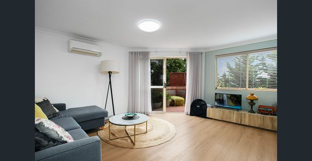 Furnished Maroubra Apartment with Spectacular Private Rooftop - Photo 1