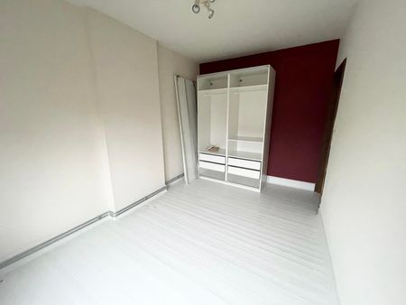 Maison 3 chambres à 7070 Le Roeulx  Loyer: 1 150 € - Photo 3
