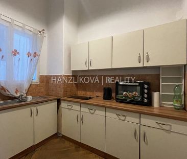 Pronájem bytu 1+1 41 m² - Fotografie 1