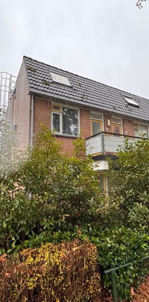 Jongerenwoning met balkon. - Photo 2