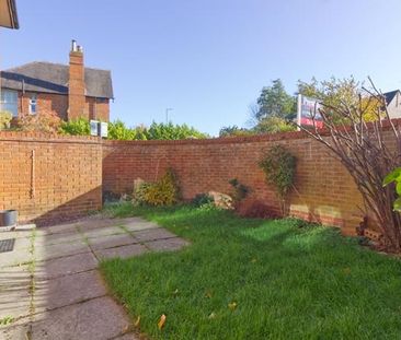 1 bedroom ground floor maisonette to rent - Photo 6