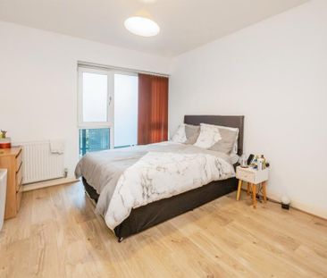 1 Bed Flat, Buttonbox, B18 - Photo 2