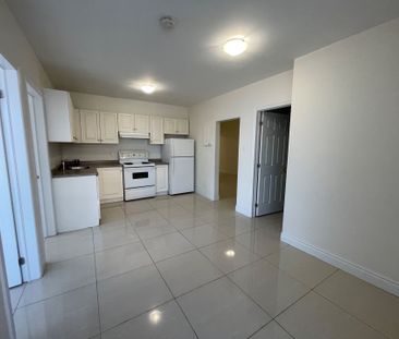 For Lease - 258 Lakeshore Road Unit# 202, Mississauga, Ontario - Photo 4
