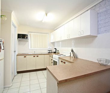 Private, Peaceful & Perfectly Located - Beautiful 2-Bedroom Unit - Photo 4