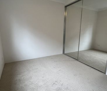 Split Level Apartment - Photo 5