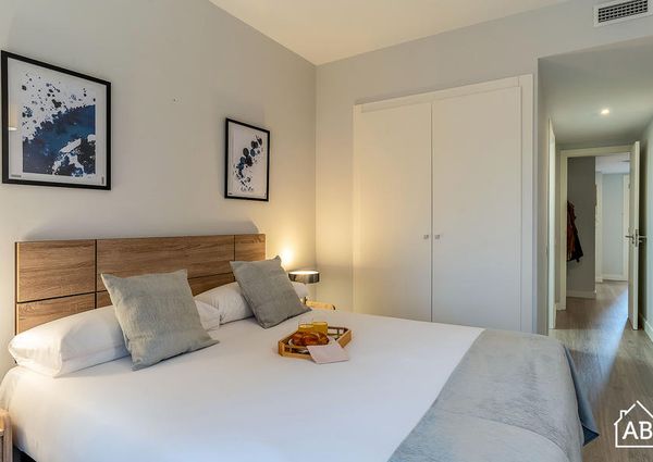 Modern 2-Bedroom Apartment in Poblenou with Balcony