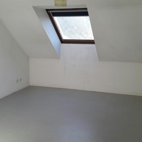 Location : Appartement 5 pièces 105 m2 – GIROMAGNY - Photo 1