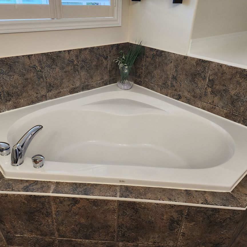 For Lease - 55 Magnificent Way, Hamilton, Ontario - Photo 1