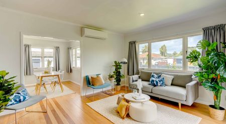 Three Bedroom Home in Kensington - Photo 4