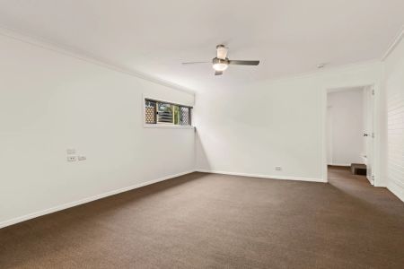 One Bedroom Unit in Kedron - Photo 2