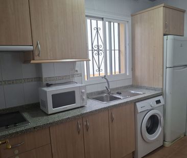 Alquiler de piso en Calle Cantidad - Photo 3