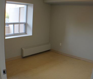 apartments at 375 Scott Street - Photo 5