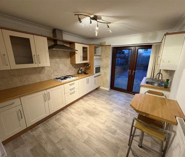 Runnymede Road - Photo 4