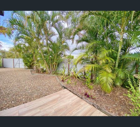 21 Mirnoo Street, Currimundi, Qld 4551 - Photo 3