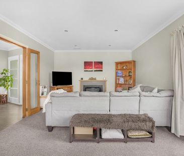 Top quality family home - Photo 5