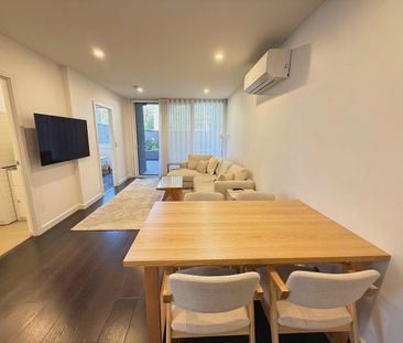 URBAN STYLE MEETS PARKSIDE TRANQUILITY - Photo 2