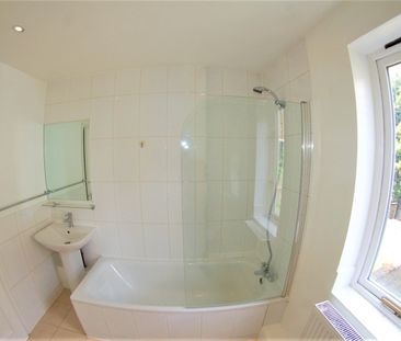 Room in a Shared House, Hildyard Road, SW6 - Photo 4