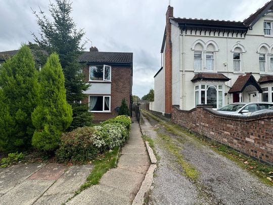 Solihull Road, Shirley, B90 - Photo 1