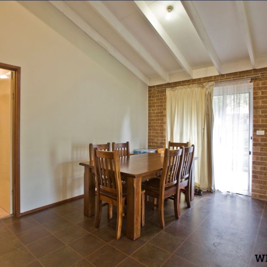 5/30 Mowatt Street, Queanbeyan - Photo 1